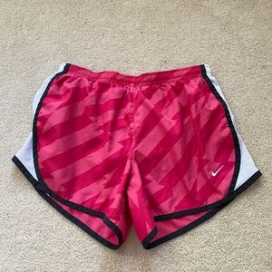 Nike Girl’s Tempo Dry Core 3'' Running Shorts - Pink pattern